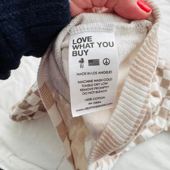 Roe + Cru White Ten Checkered Teal Smiley Face Graphic Print Sweatshirt Size 2T - Picture 5 of 6